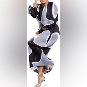 Chic Black and White Patterned Maxi Dress